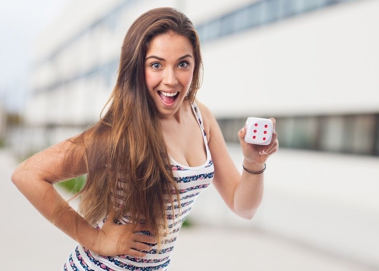 Antarmuka platform jeep toto menampilkan kategori sportsbook, live-dealer, slot, dan esports